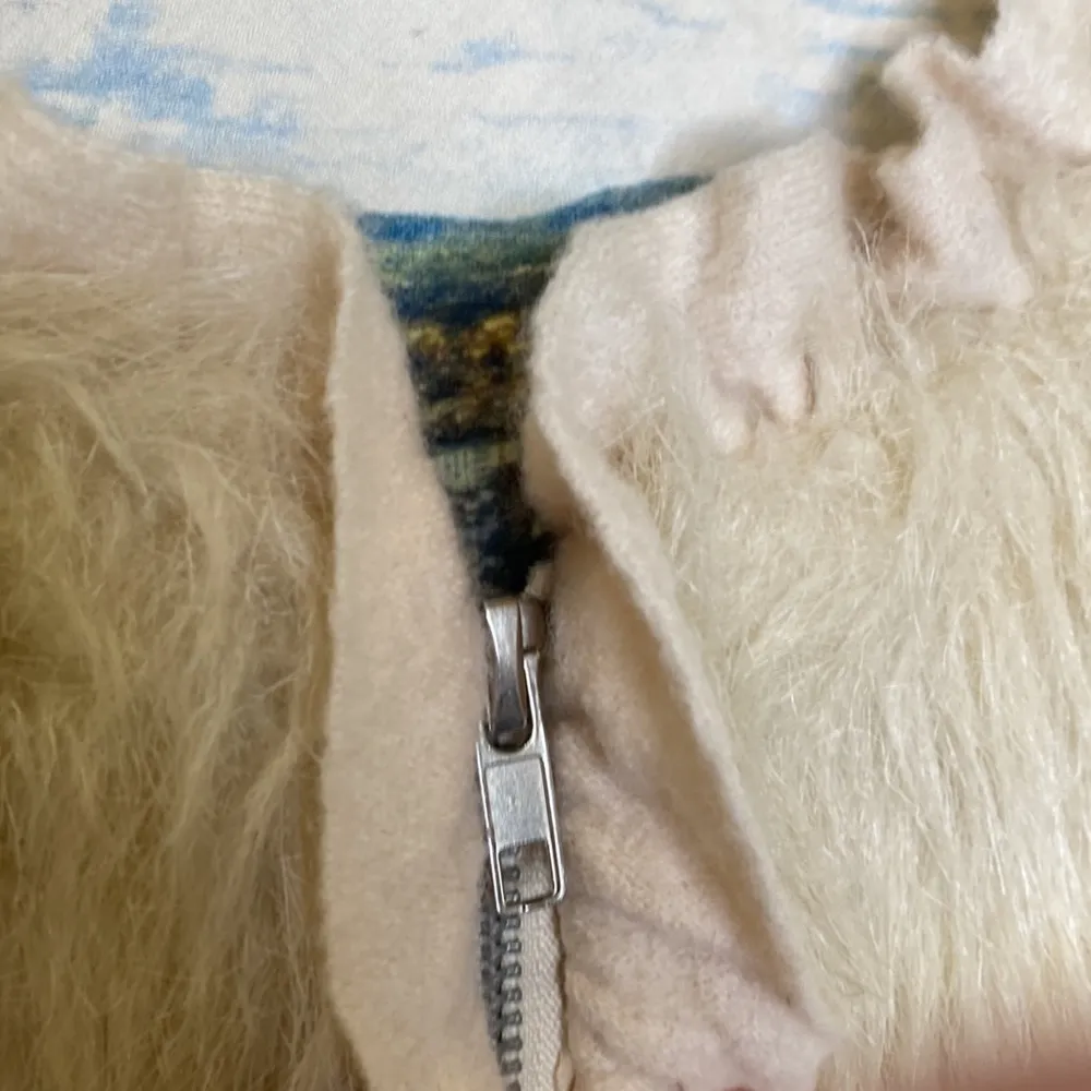 Anthropologie Faux Fur Cropped Long Sleeve Zipper Jacket/Cardigan EUC Sz M Wool - Image 3