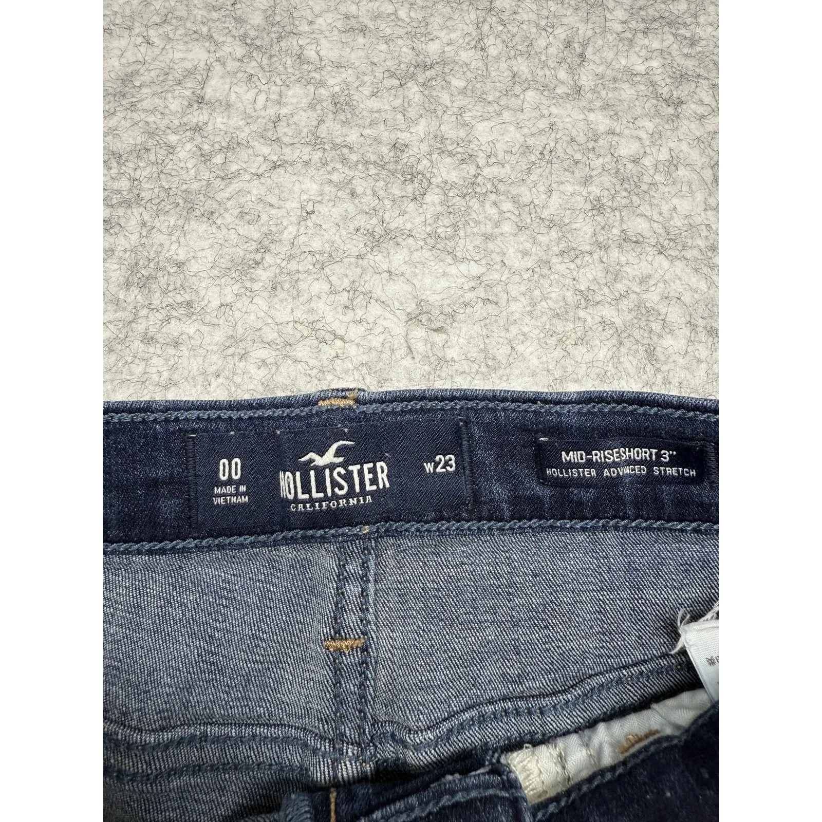 Hollister‎ Shorts Womens 00 Denim Mid Rise Distressed Cuffed Ripped Stretch - Image 3