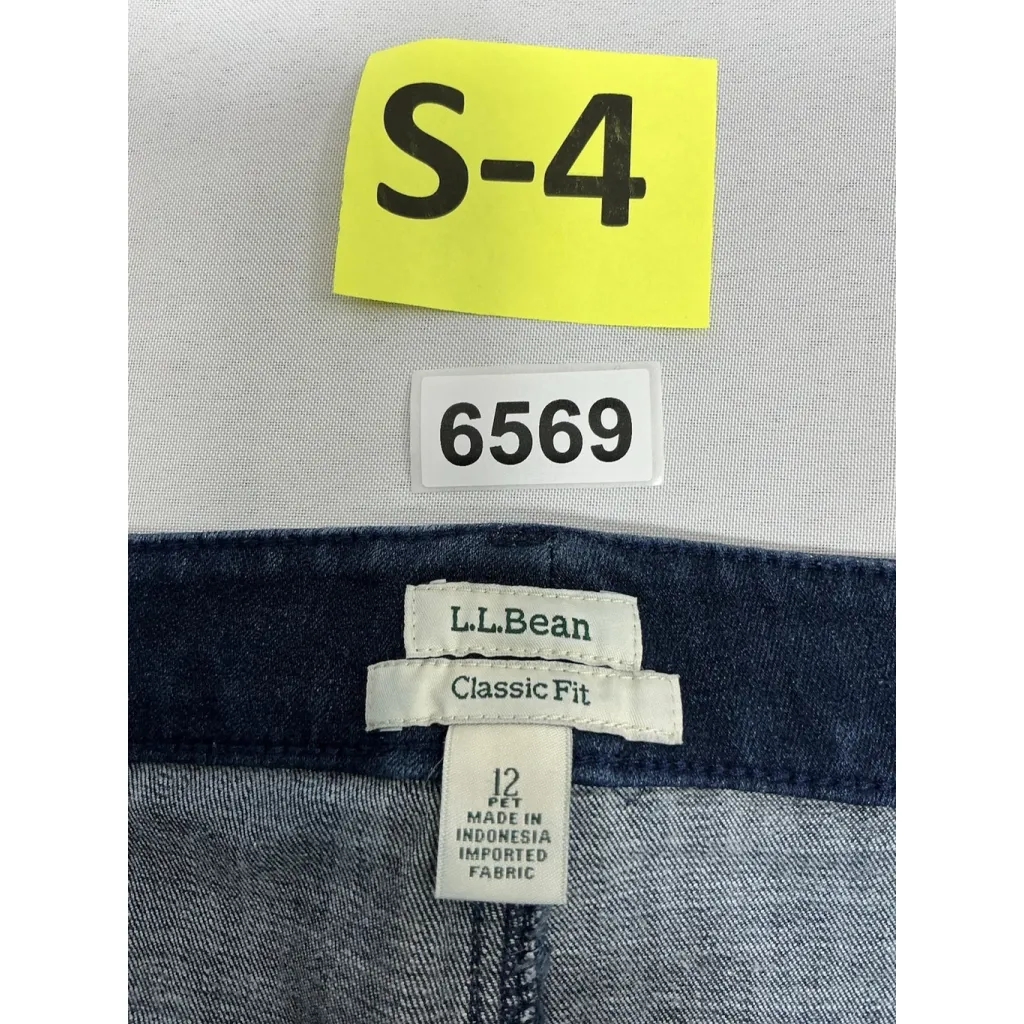 Womans LL Bean Classic Fit Blue Jeans 12 P Size 12P - Image 3