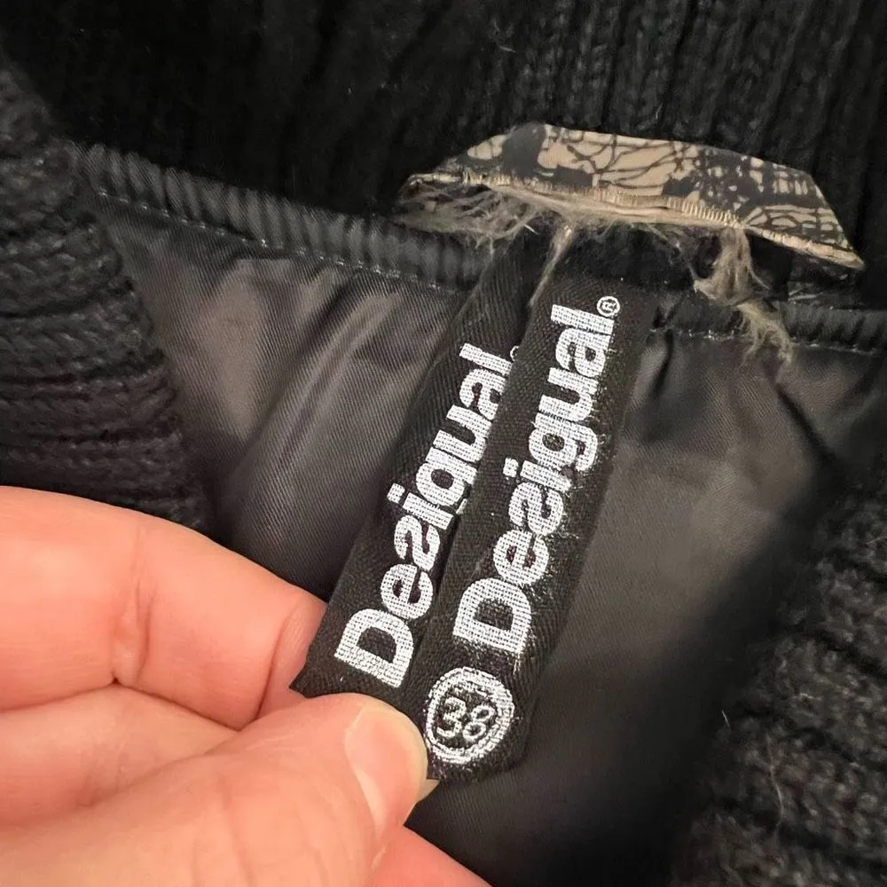 Desigual Badajoz lace print beaded embroidered puffer coat size 38 or US small - Image 12