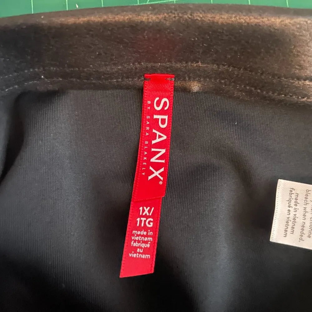 SPANX Women Plus Size 1X Black Faux Leather Skater Mini Skirt Edgy Rocker Punk - Image 5