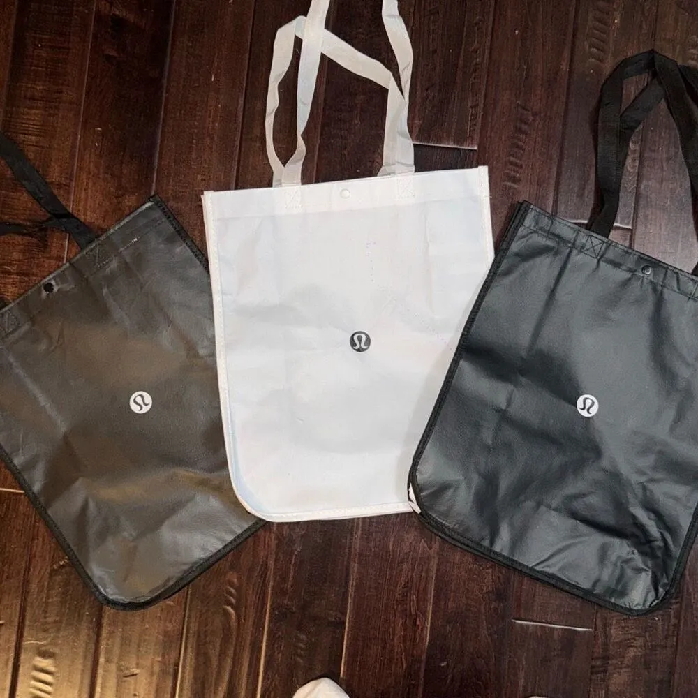 Lululemon black and white small tote bag set (3) - Image 3