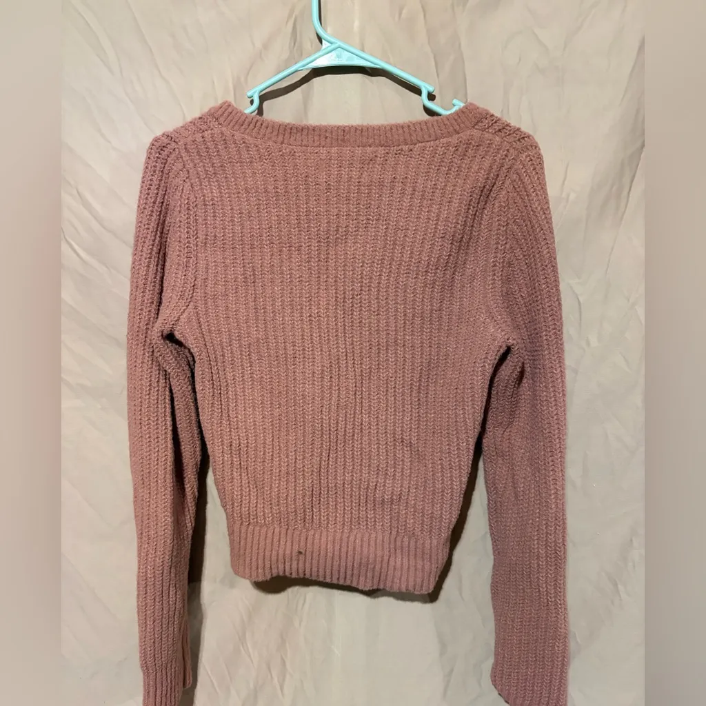 Abercrombie and Fitch sweater - Image 3