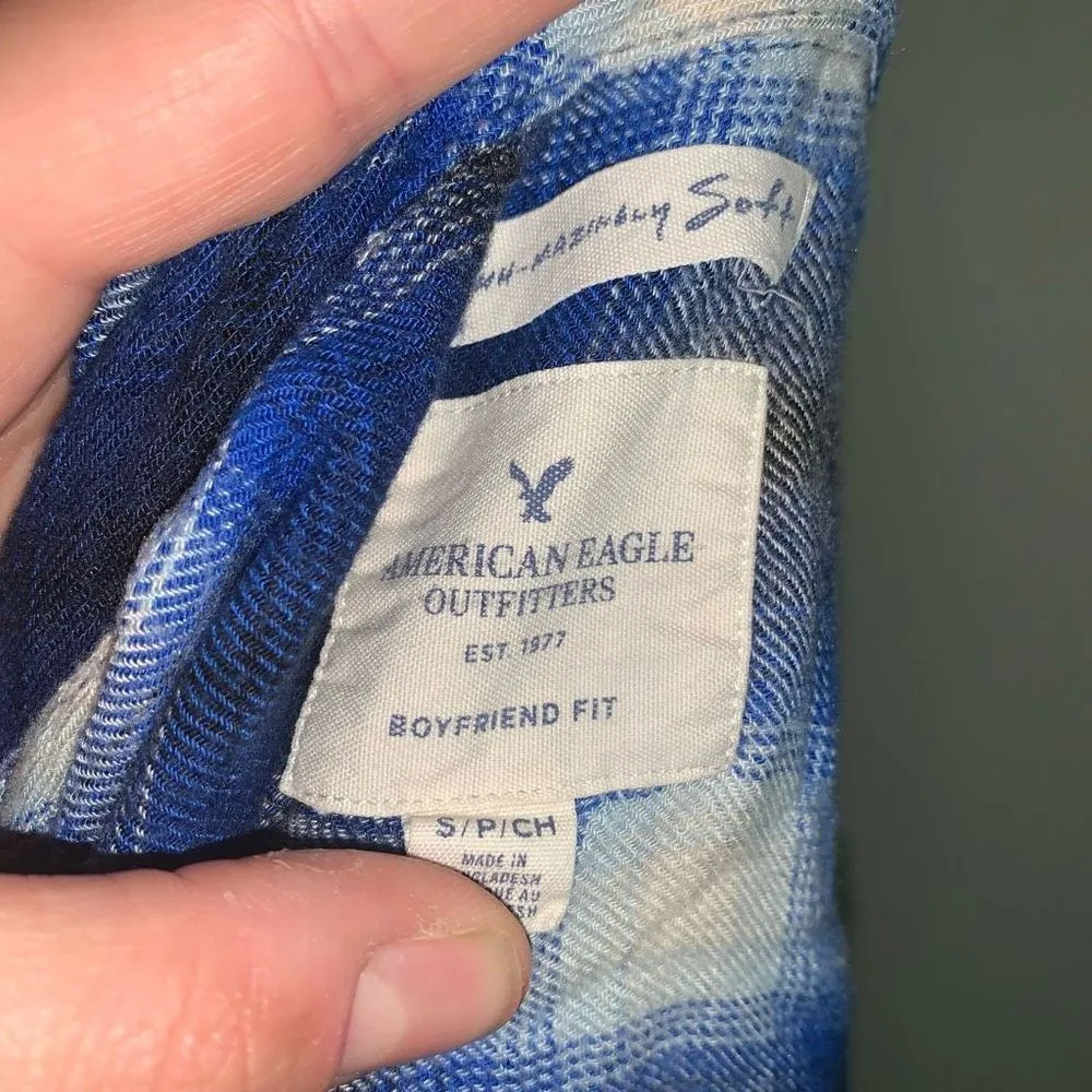 American Eagle blue plaid Ah-mazingly soft S boyfriend fit top - Image 3