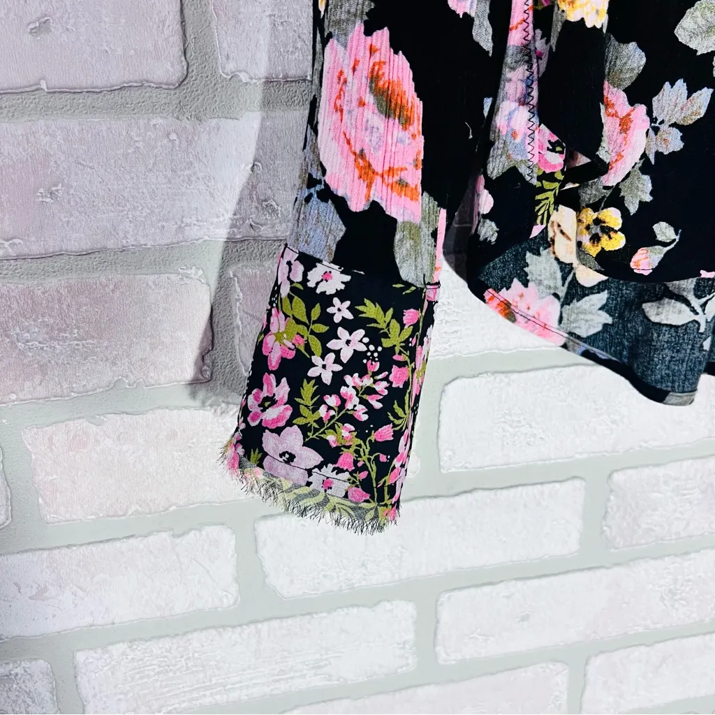 Free People Hold on to Me Black Floral Button Down Shirt Size XS - Image 7