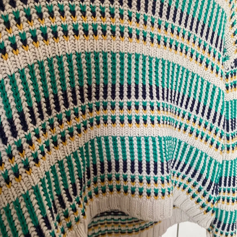 Cute Cropped Sweater - Colorful Trendy Y2K Size Small - Image 3