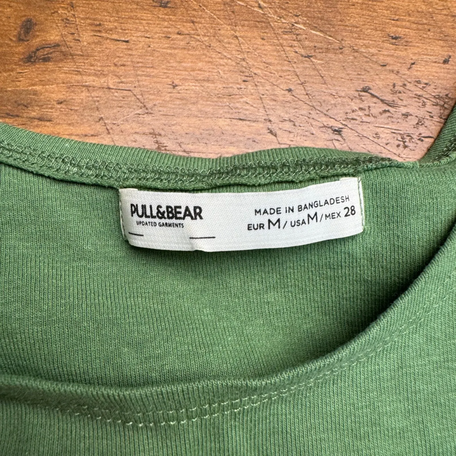 Pull Bear Green Sleeveless Crop Top Tank Women's Size Medium - Image 2