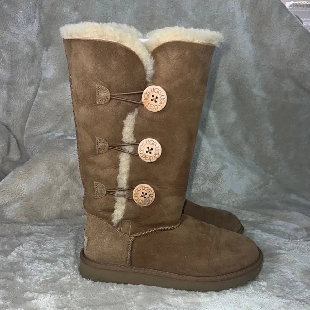 UGG Tan Winter Boots‎ with Plush Lining - Image 4