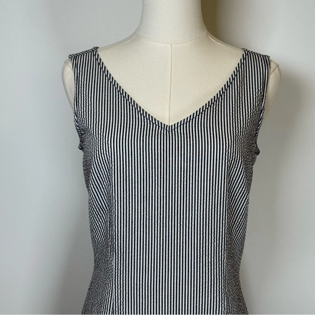 Eddie Bauer Navy And White Stripe 100% Cotton Seersucker Dress Women’s Size 6 - Image 2