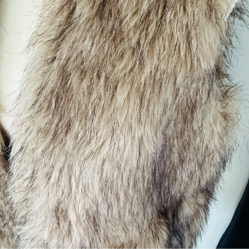 Escalier Vest Women’s Faux Fur Vest Jacket Size Small, Khaki/Brown New With Tags Brown - Image 4