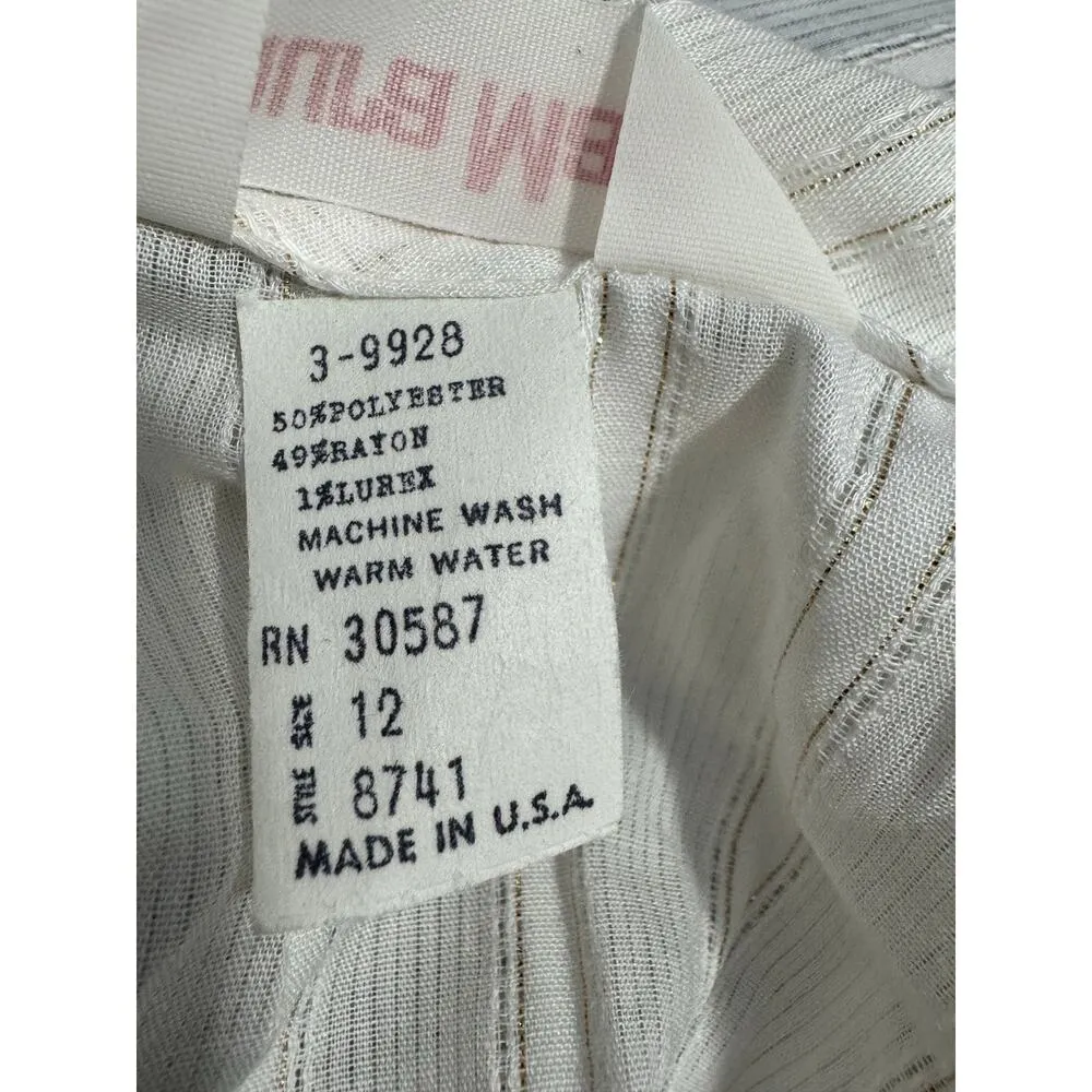 LAURA MAE Vintage White Blouse With Ascot Bow and Subtle Metalic Threads Size 12 - Image 6