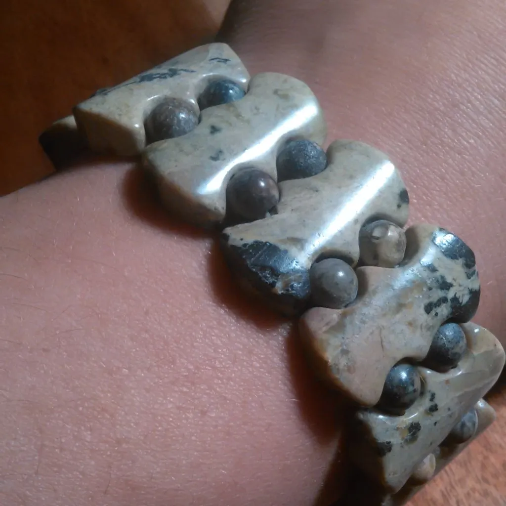 Yellow Turquoise Fancy Shape Stretch Bracelet - Image 4