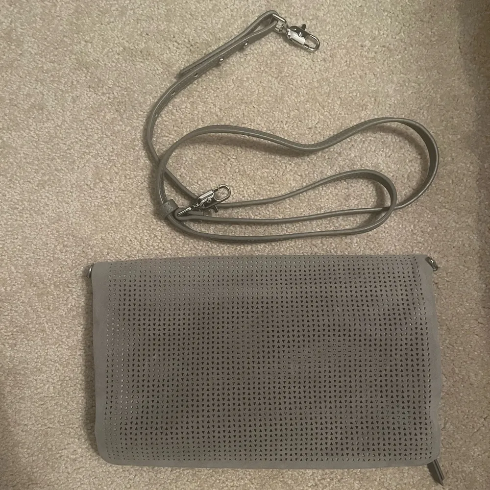 Stella & Dot gray purse- clutch with attachable matching/adjustable strap. - Image 3