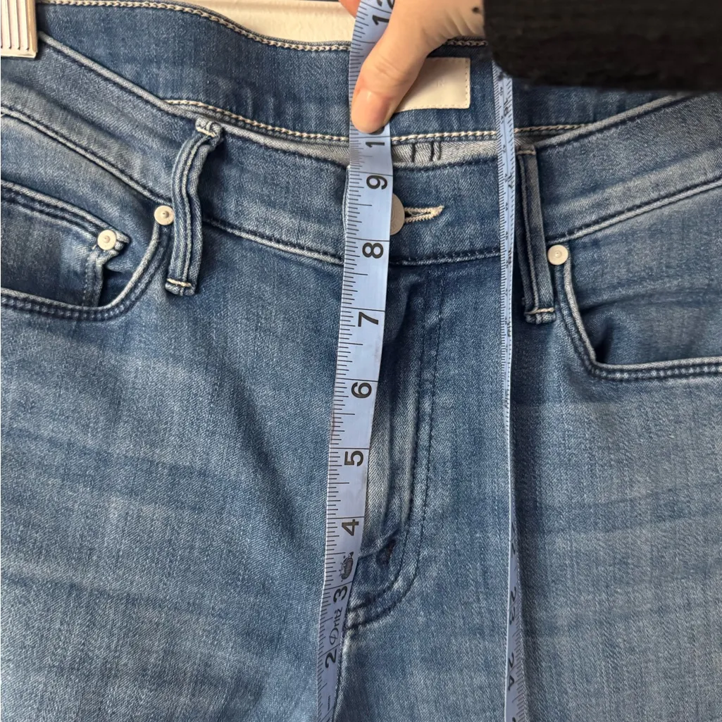 MOTHER Denim 25 The Weekender Fray Flare Jeans in On Ocean Boulevard Blue - Image 8