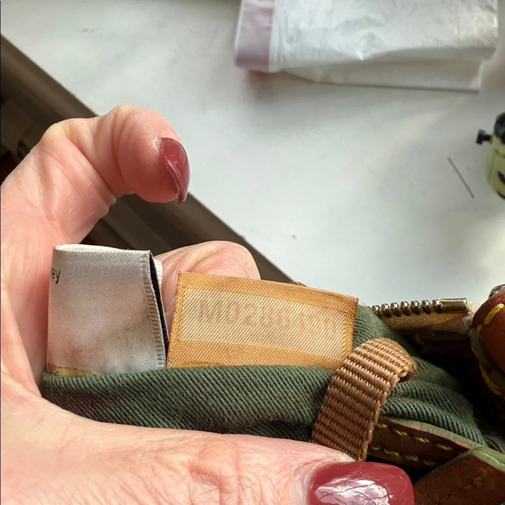 Dooney & Bourke Tinkerbell half marathon crossbody 2014 - Image 11