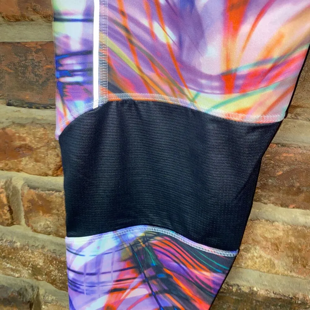 Saucony Multicolored Print Finishing Kick Crop Leggings Women's Size Small - Image 8