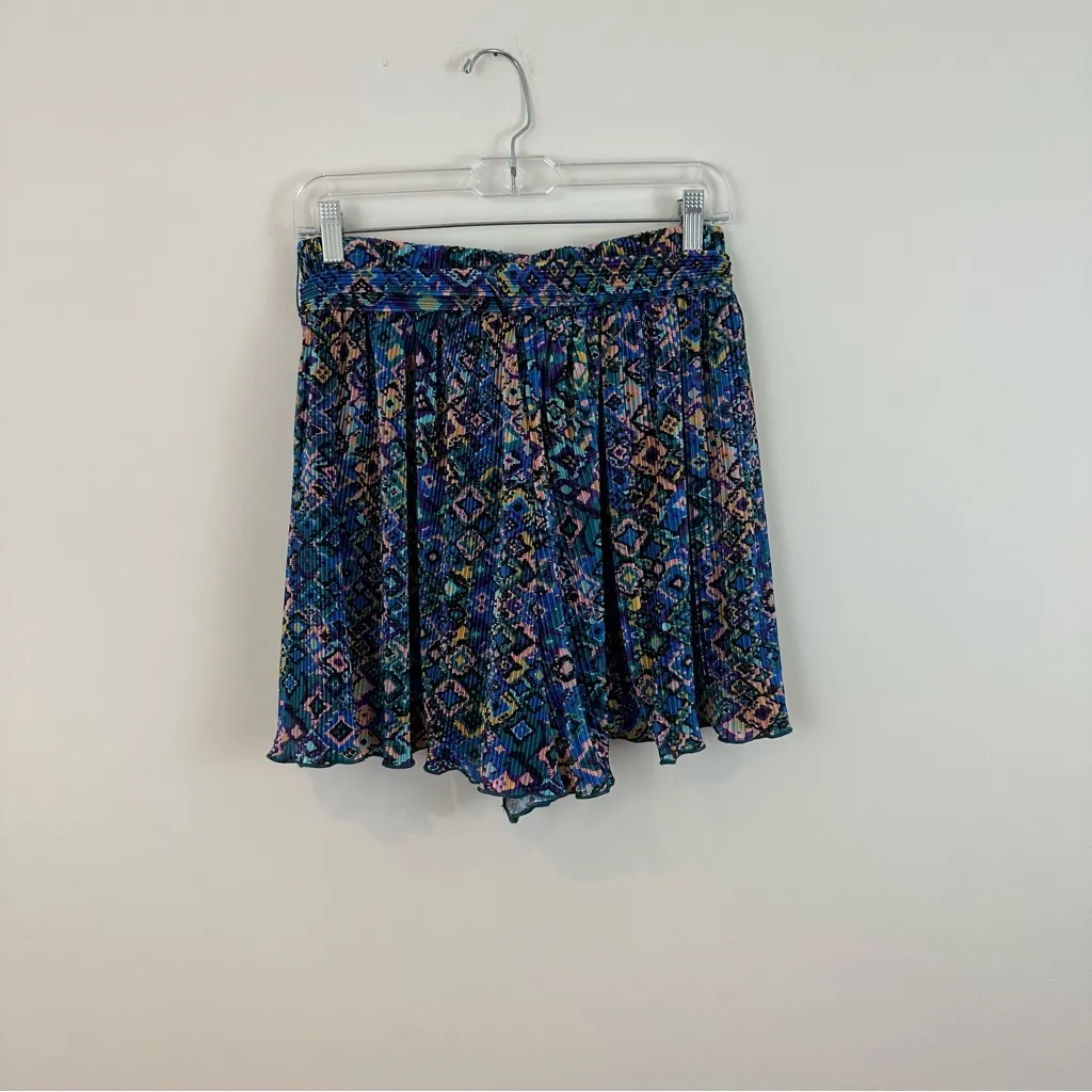 Vici | Colorful Patterned Tie Waisted Pleated Shorts Size Medium NWT - Image 5
