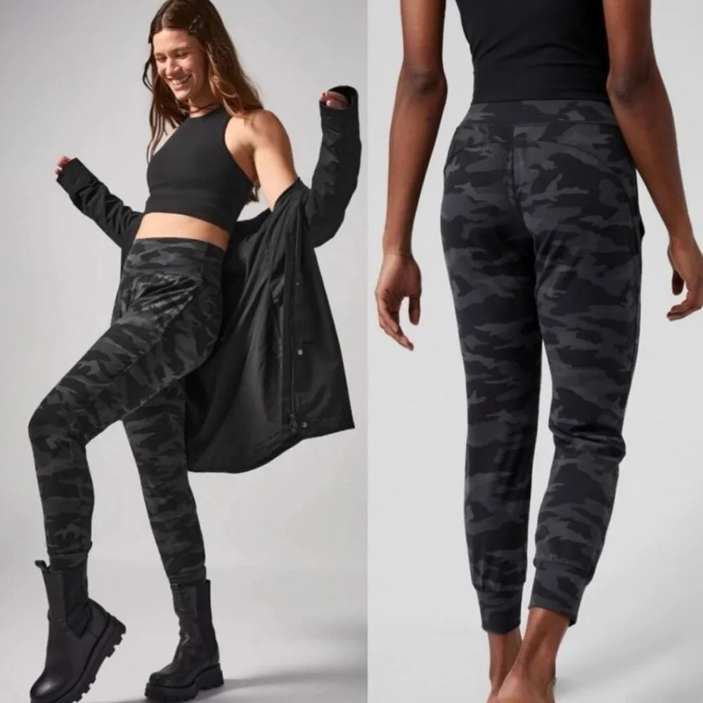 NWT Athleta Salutation Camo Jogger Size XSP Petite Camoflage Gray Black Hi‎ Rise - Image 2