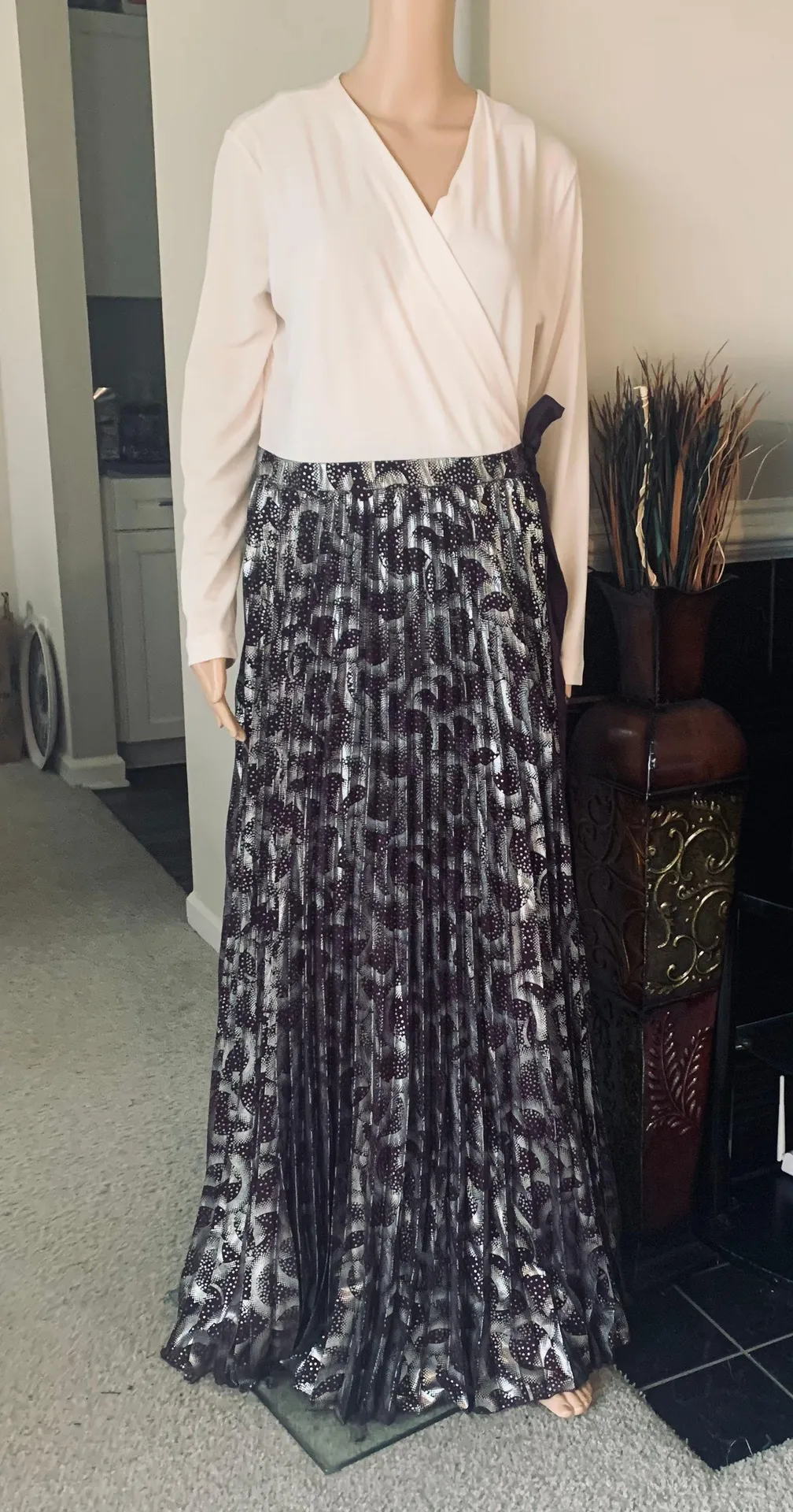 Deanne Wrap Dresss - Image 4