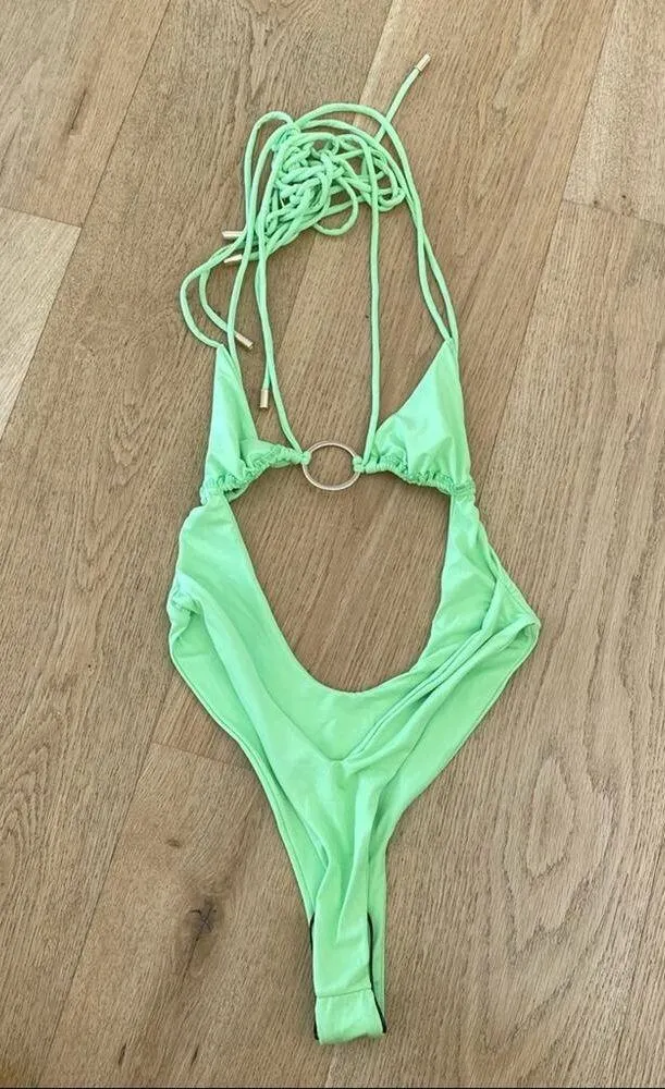 Kamari Swim - Image 5