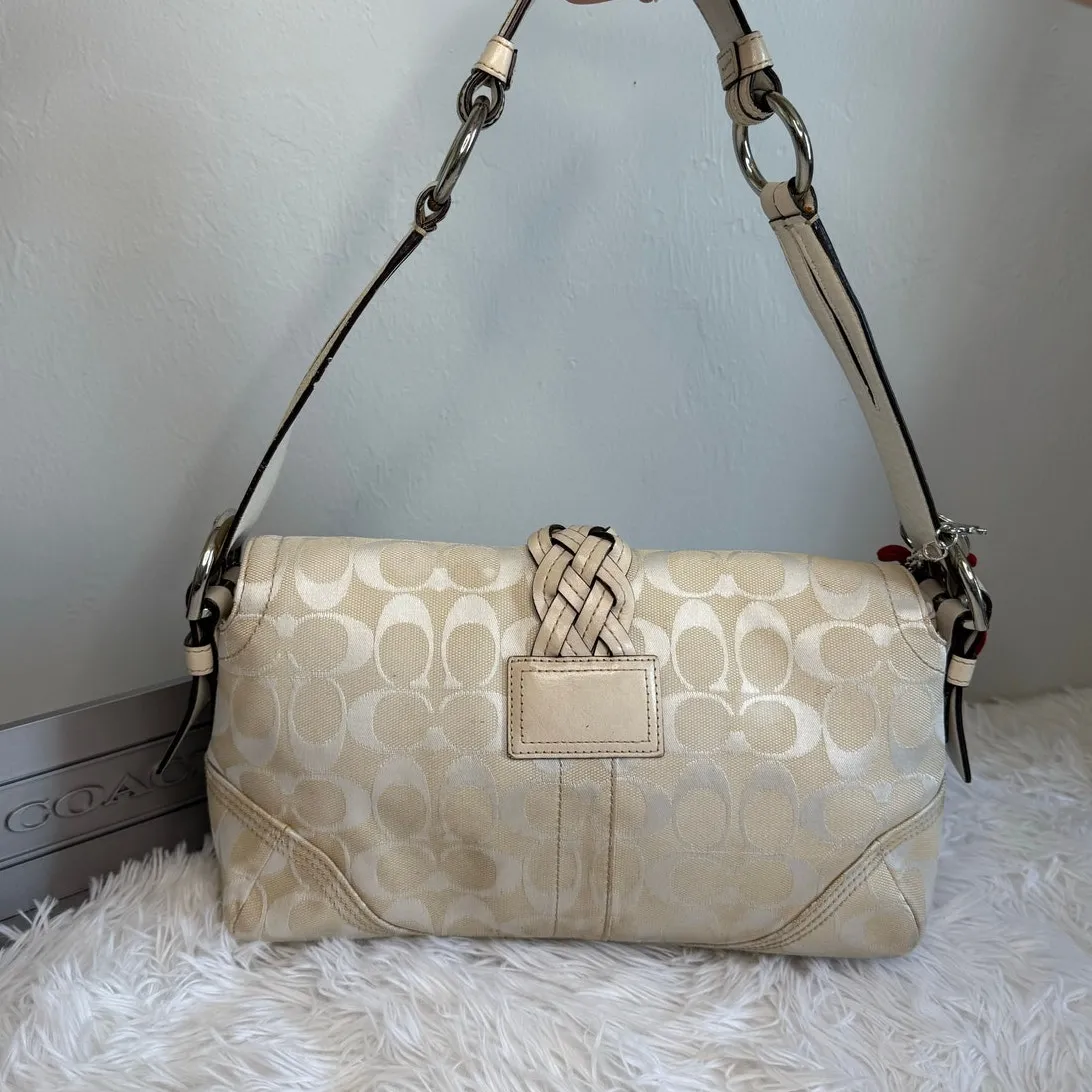 y2k COACH Vintage 6314 Soho Flap Buckle Shoulder Bag - Image 2