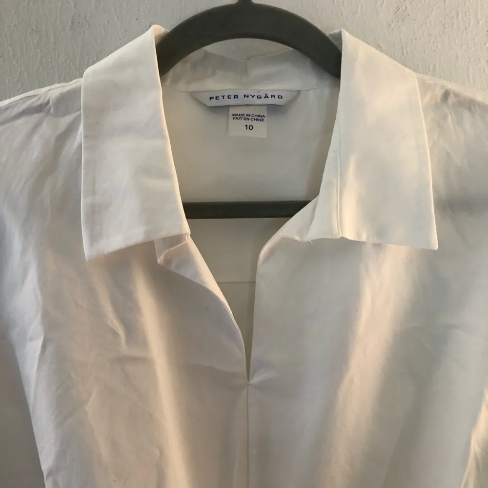 Peter Nygard Blouse White V Neck Twist Front Long Sleeve Sz 10 NWT Professional - Image 2