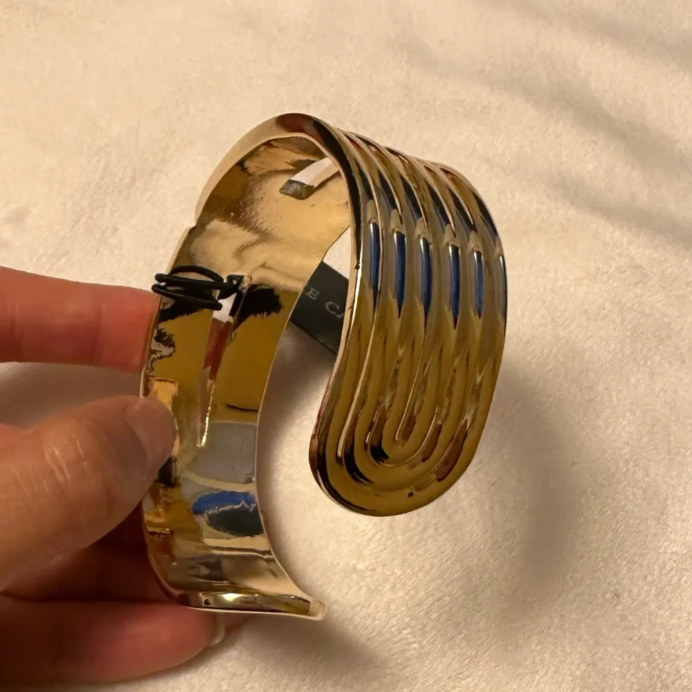 Vince Camuto bracelet bangle - Image 9