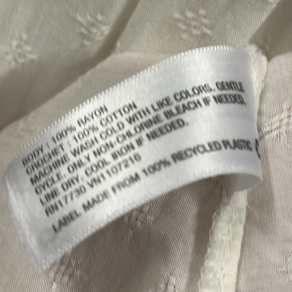 Liz Lange Maternity White Sleeveless Crochet Lace Top Tank Blouse Womens XS - Image 8