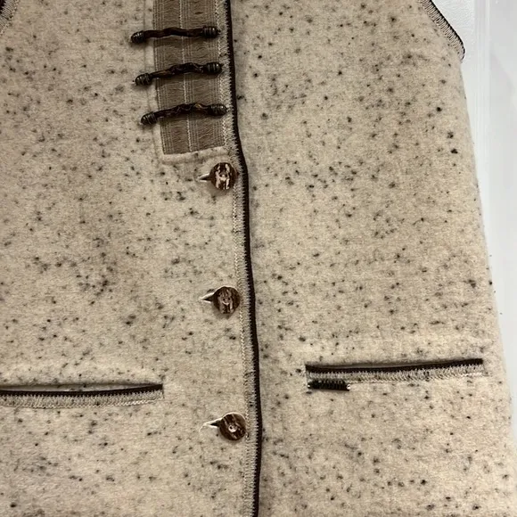Sonnwend women’s German‎ vest like new Size M - Image 2
