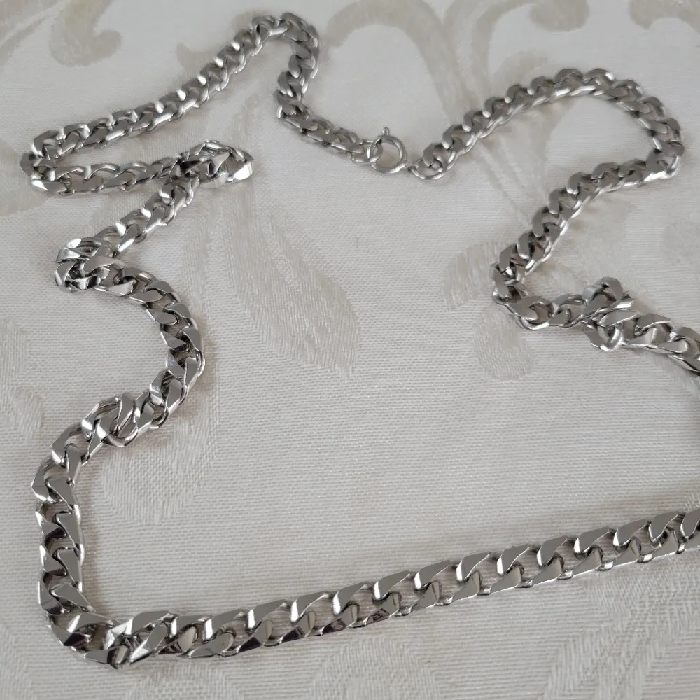 Unbranded/ Unmarked Thick Silver Tone Chain - Image 4