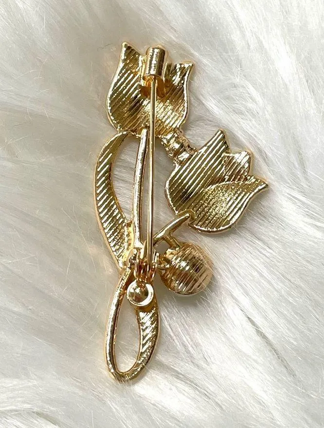 Brooch Floral Gold Tone With Clear Crystals and Faux Pearl Accent New - Image 2