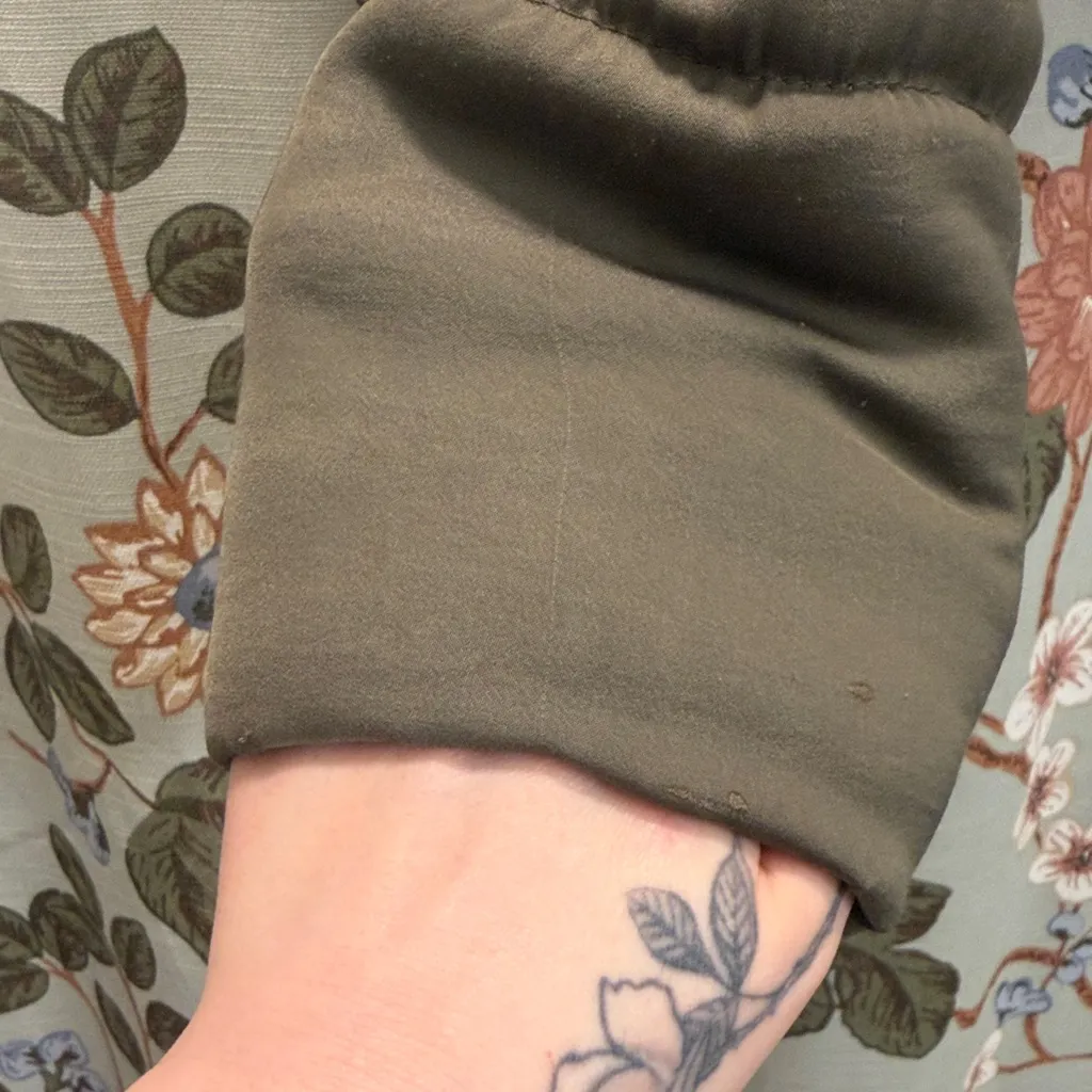 Abercrombie & Fitch Olive Puffer Jacket - Image 12