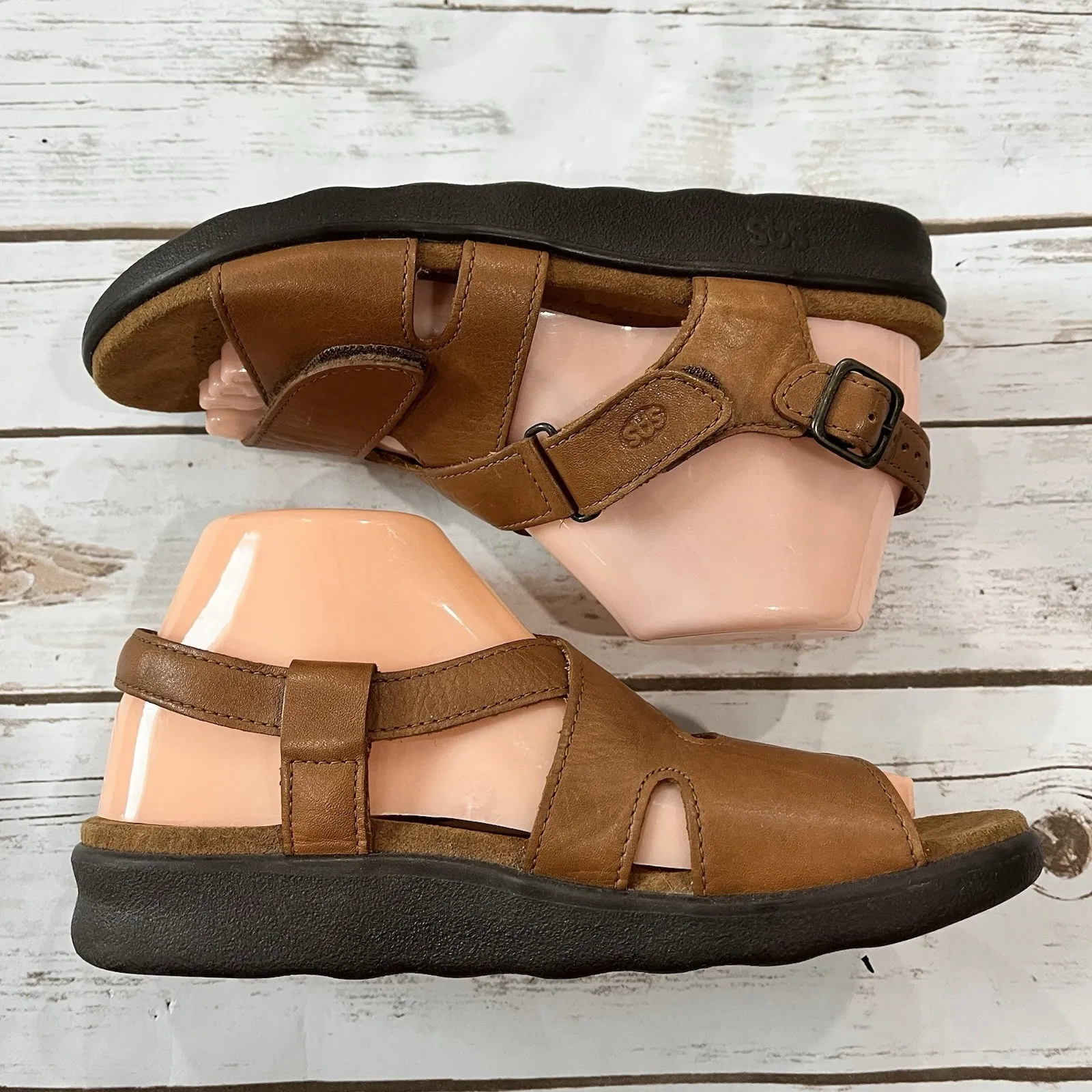 SAS Huggy Sandal Shoes Women US 8.5 N EU 39 Leather Ankle Strap Comfort Cognac Brown - Image 3