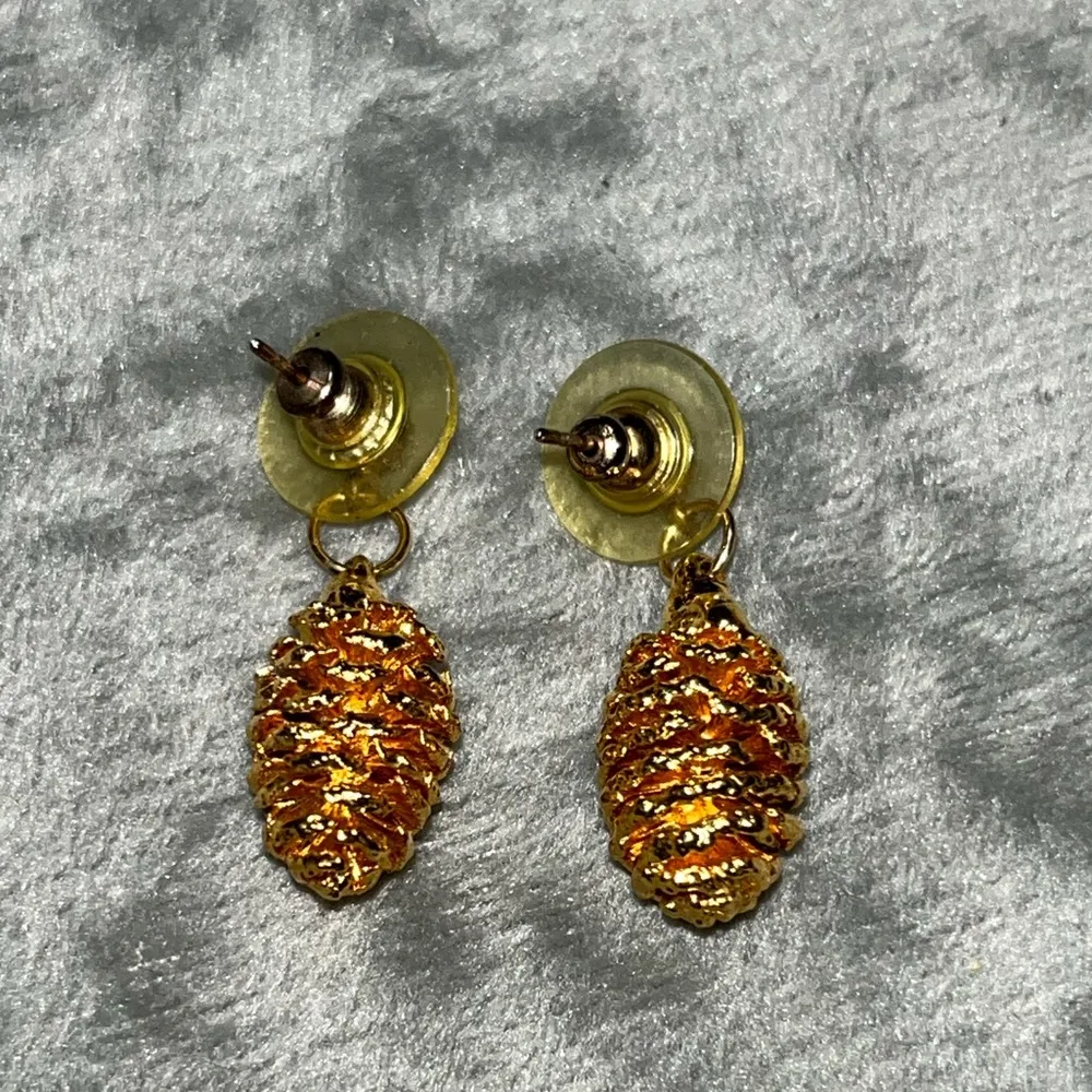Vintage Gold dipped Pine Cone post earrings - Image 3
