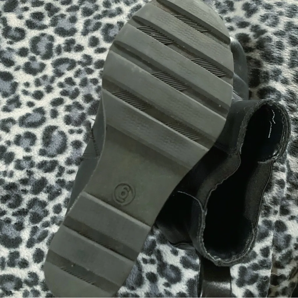 Universal Threads Universal Thread Chelsea Women's Platform Wedge Booties Black 6 - Image 5