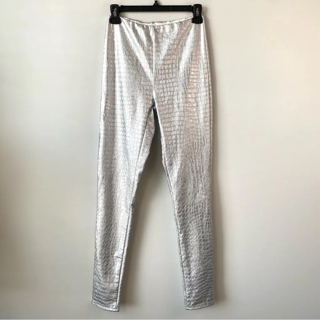 Naked Wardrobe Oh So Tight Crocodile Faux Leather Leggings Silver‎ M - Image 3