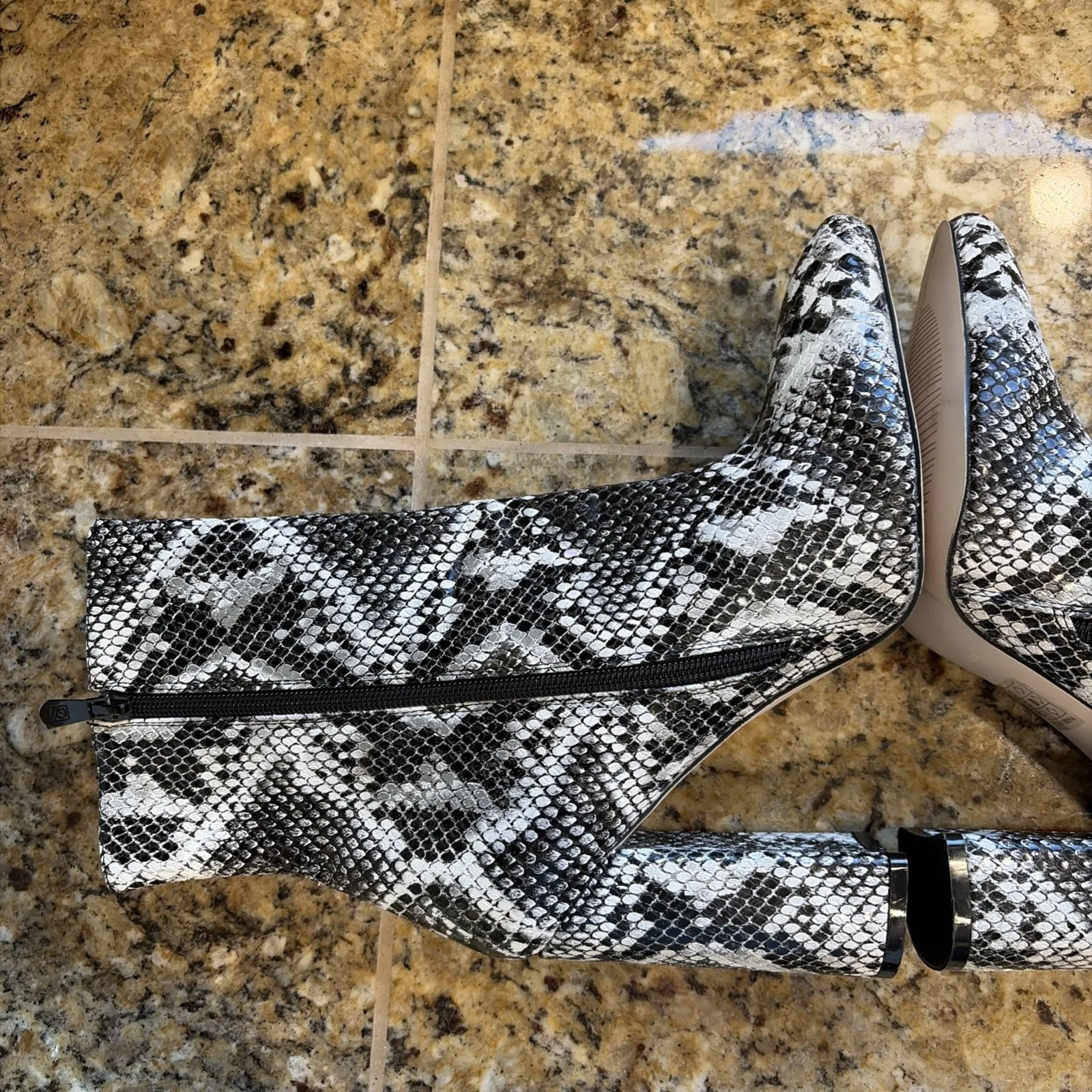 PrettyLittleThing Black Snake High Point Ankle Boot Block Heel Shoes Womens 7 - Image 6