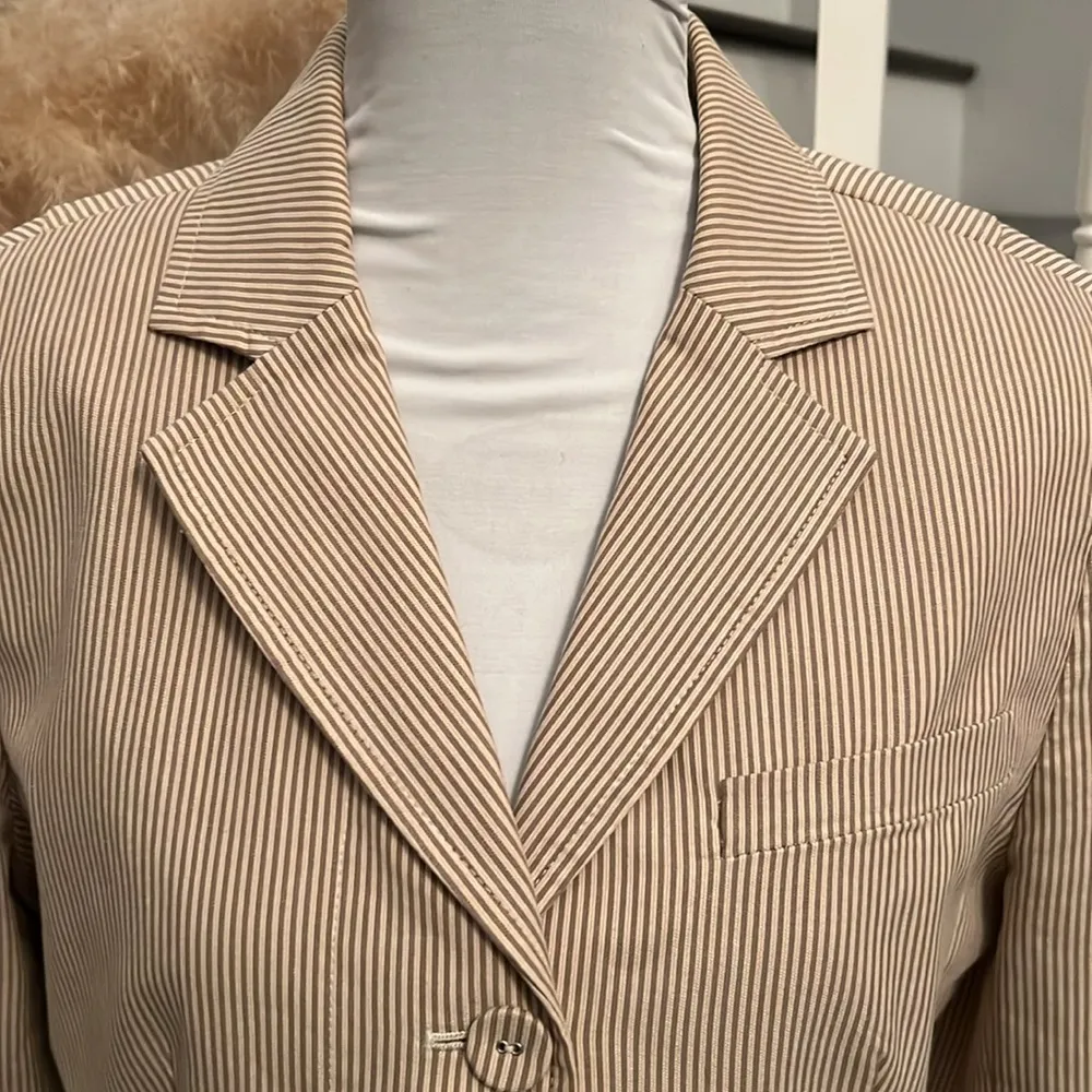Ann Taylor LOFT Women Blazer Striped  Pleated 3/4 Sleeve Size 10 - Image 2