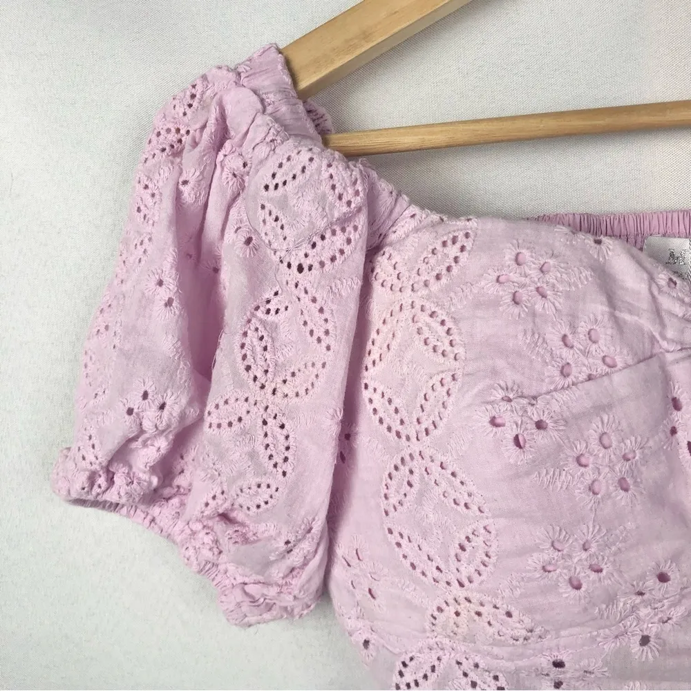 MUY MUY Lilac Purple Eyelet Lace Puff Sleeve Crop Top m - Image 3