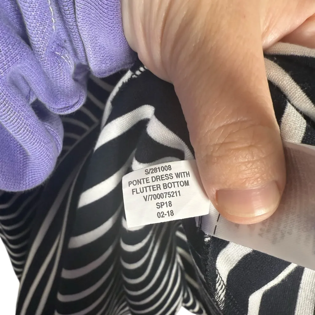 Banana Republic Women’s Striped Ponte Flounce Midi Dress Navy/White 0 - Image 12