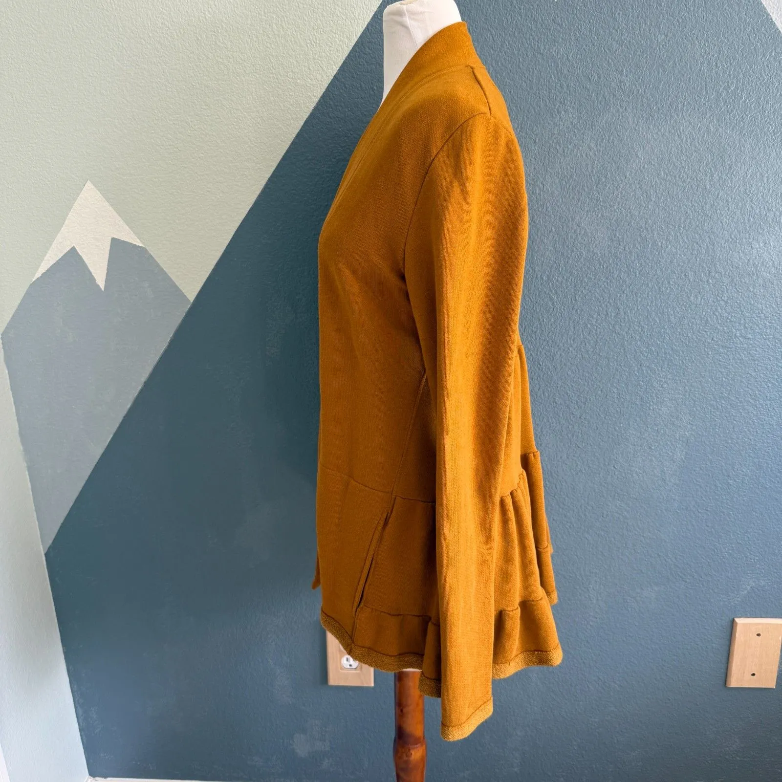 Anthropologie Cardigan Size Medium - Image 7