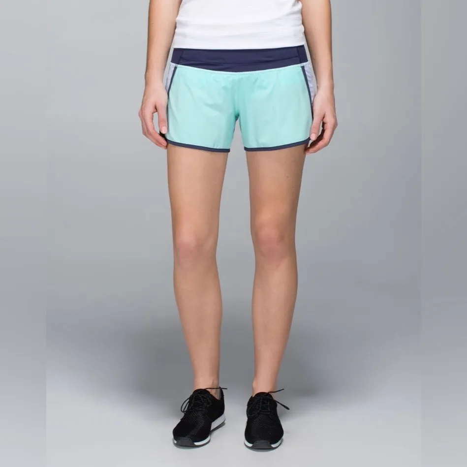 Lululemon Run Times Short 4” Size 6 Rare 2014 Retired Aquamarine Colorway - Image 2