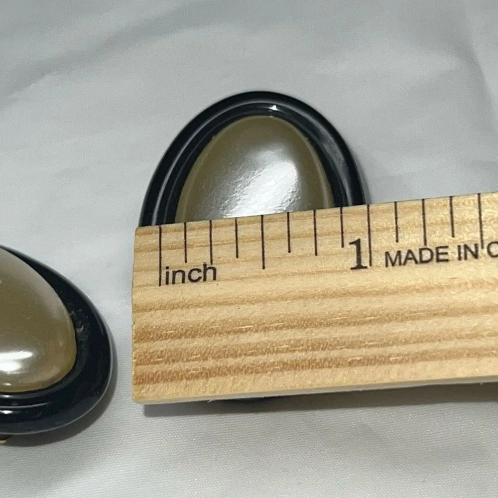 Vintage Coralee Faux Pearl Button Clip Earrings‎ Black - Image 8