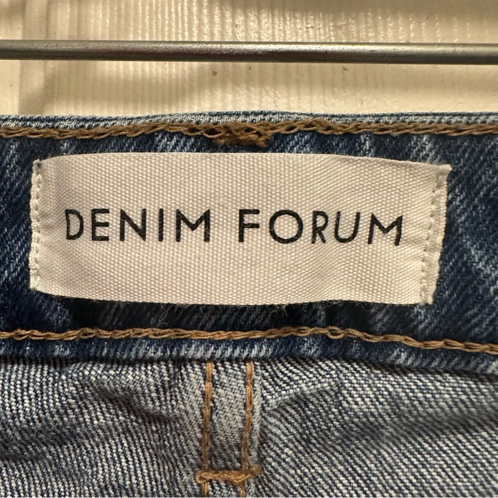 Aritzia Denim Forum Rowan Super Hi-rise Straight Jean Size 26 - Image 5