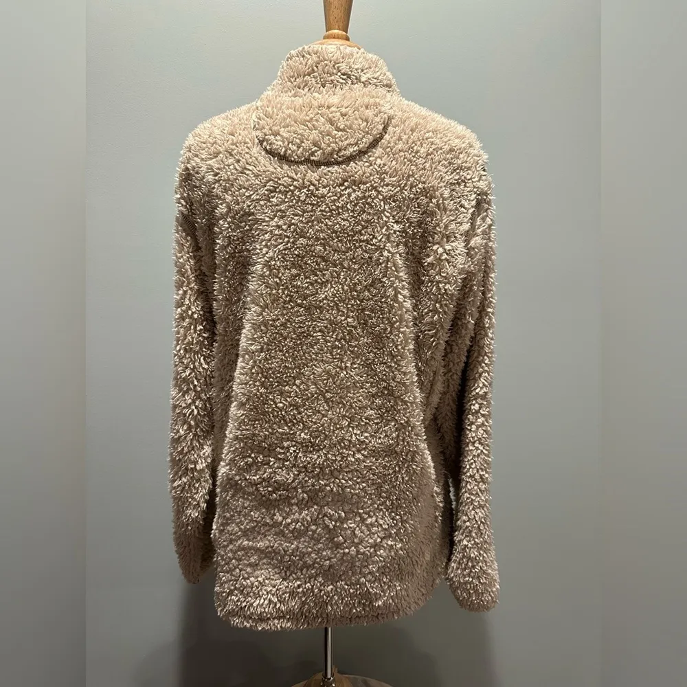 The Southern Shirt Sherpa 1/4 zip pullover. Size Medium - Image 3