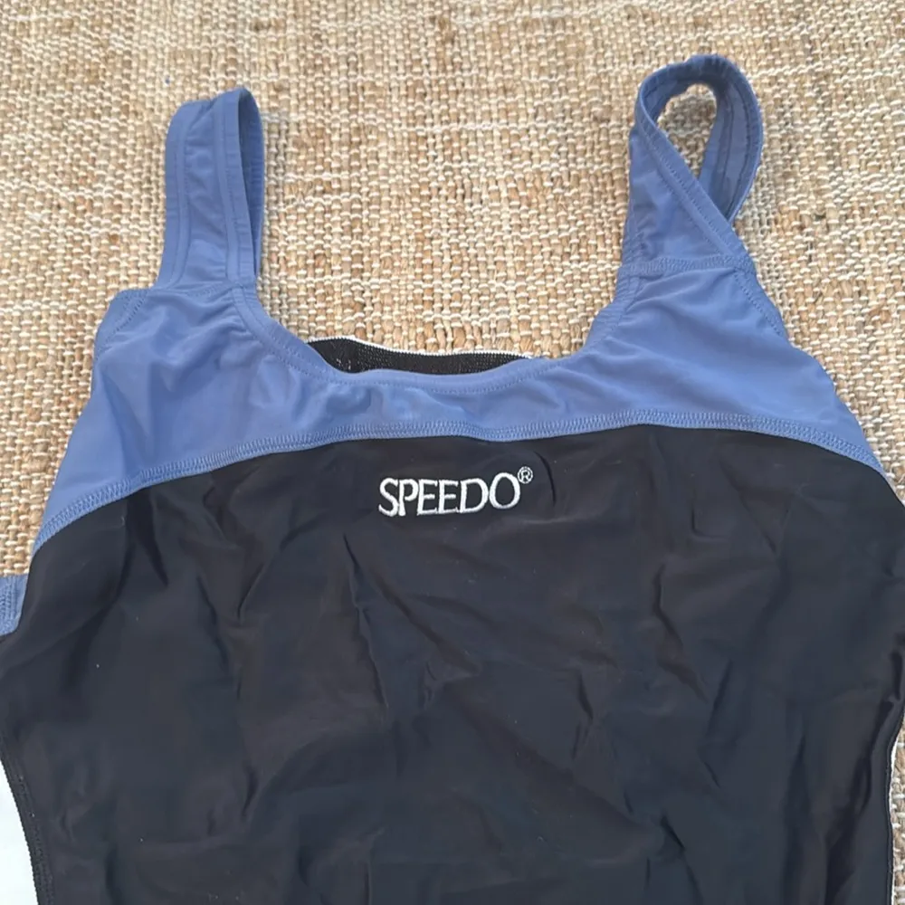 Speedo Women's Bathing Suit One Piece D44 - Image 2