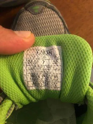 Gel Venture 4 Running Shoes - Image 5