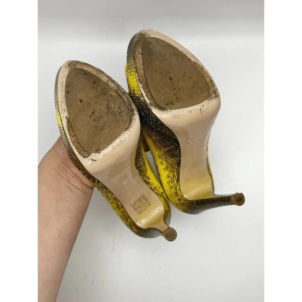 Miu Miu  yellow girasole peep-toe pump in a python-print leather size 37 - Image 8