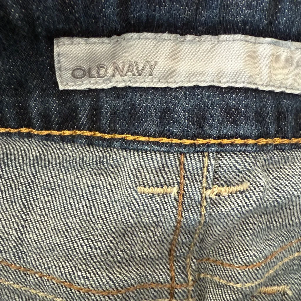Old Navy Size 4 Medium Wash Stretch Denim Skirt Classic Retro Jean Mini - Image 7