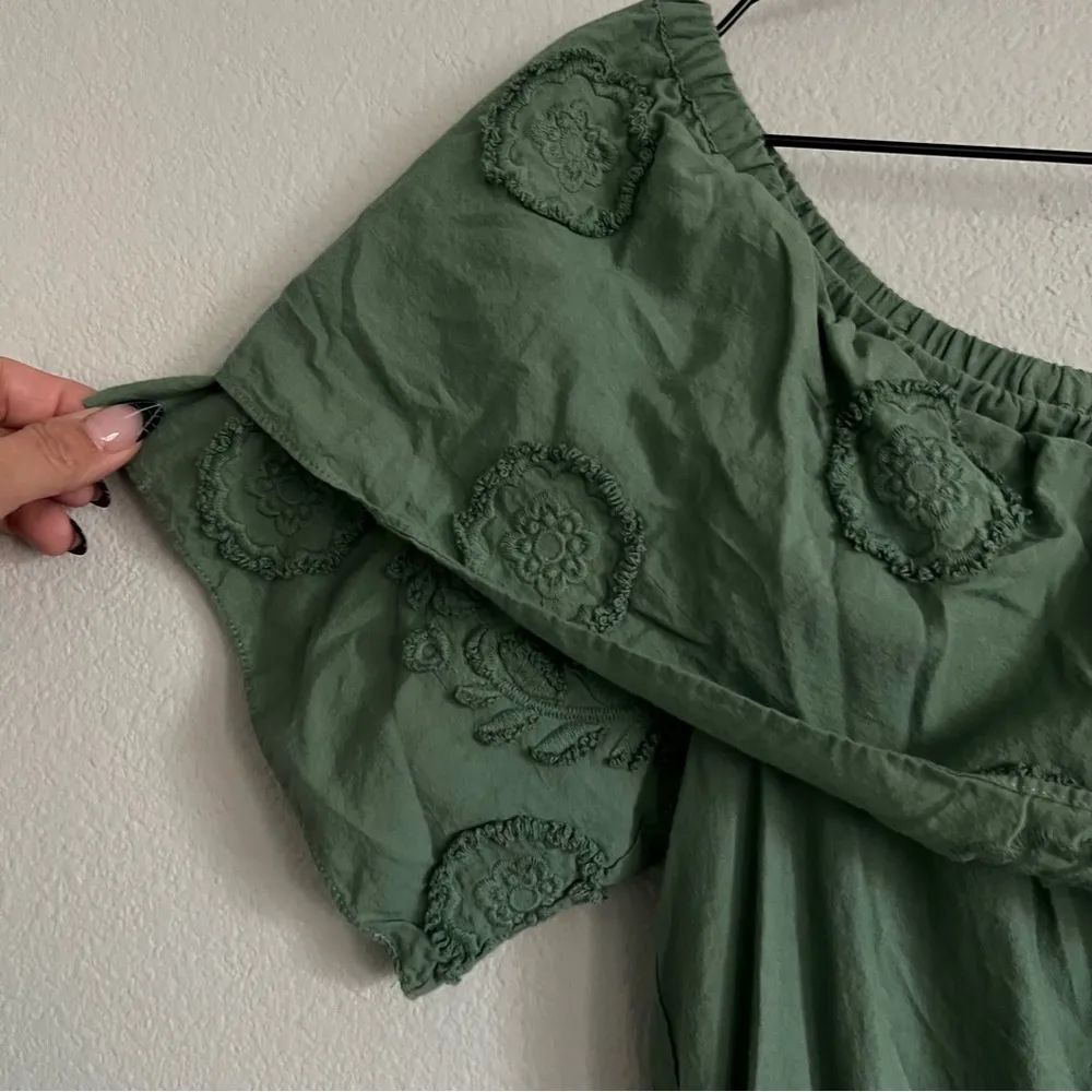 Madewell Green Appliquéd Off-the-Shoulder Dress. Size 2 - Image 6